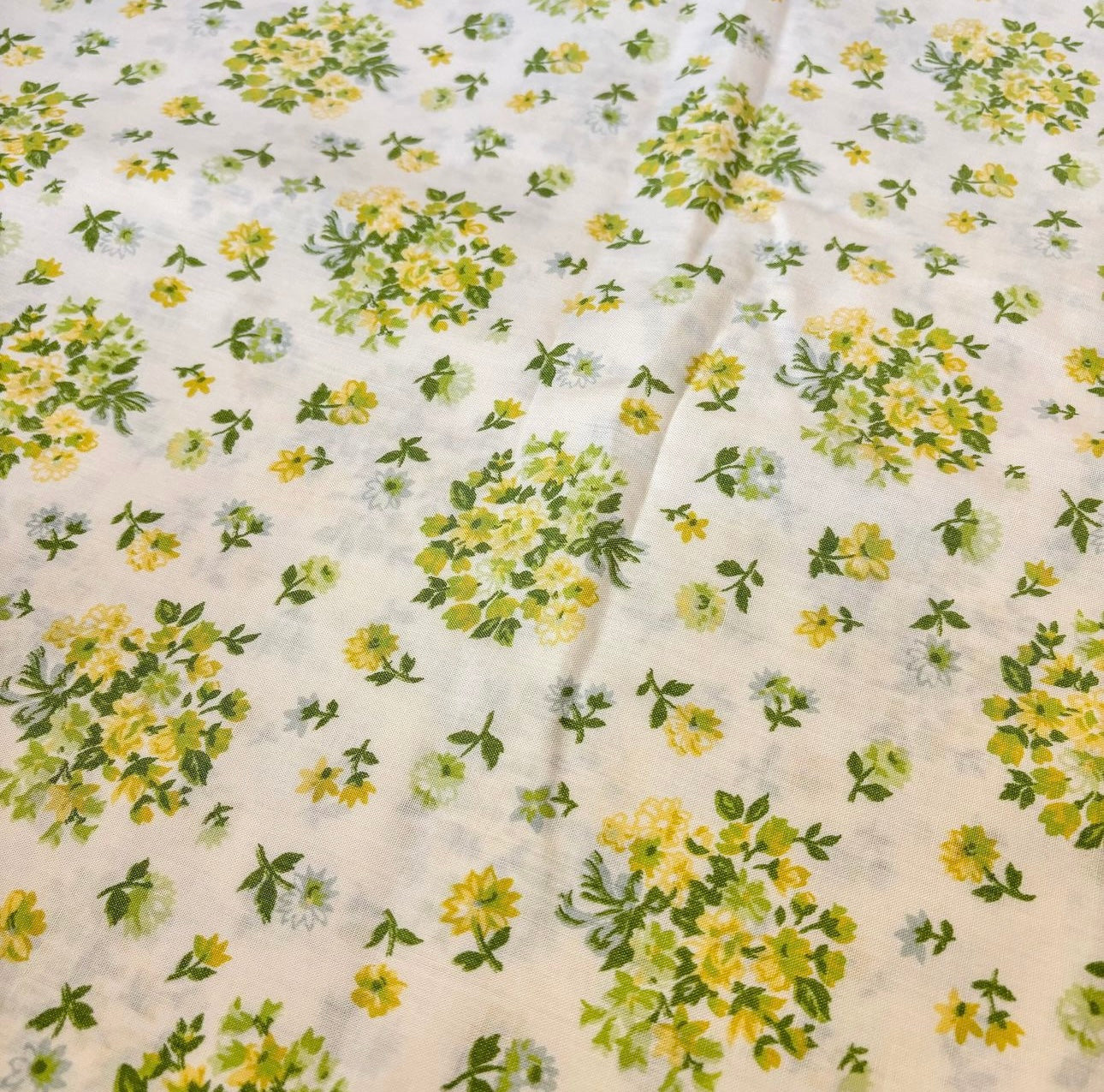 Lemon and green bunches (up to 3-4 years)