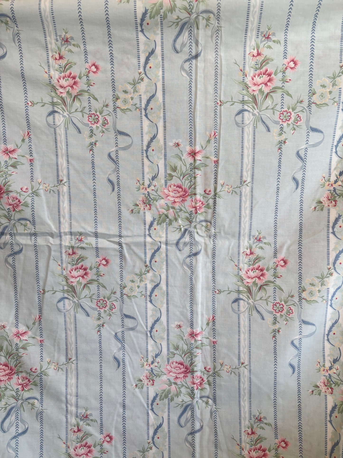 Blue stripe floral (blue background)