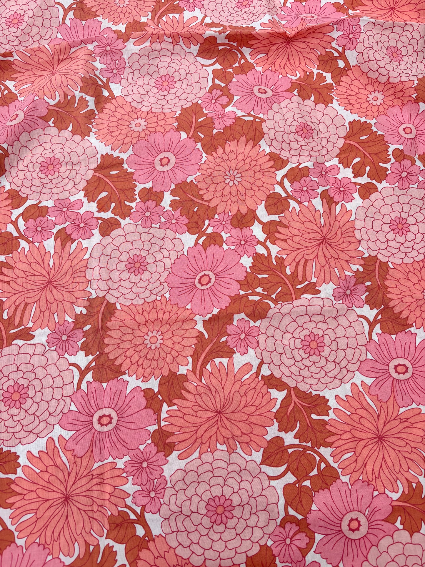 Peachy pink retro