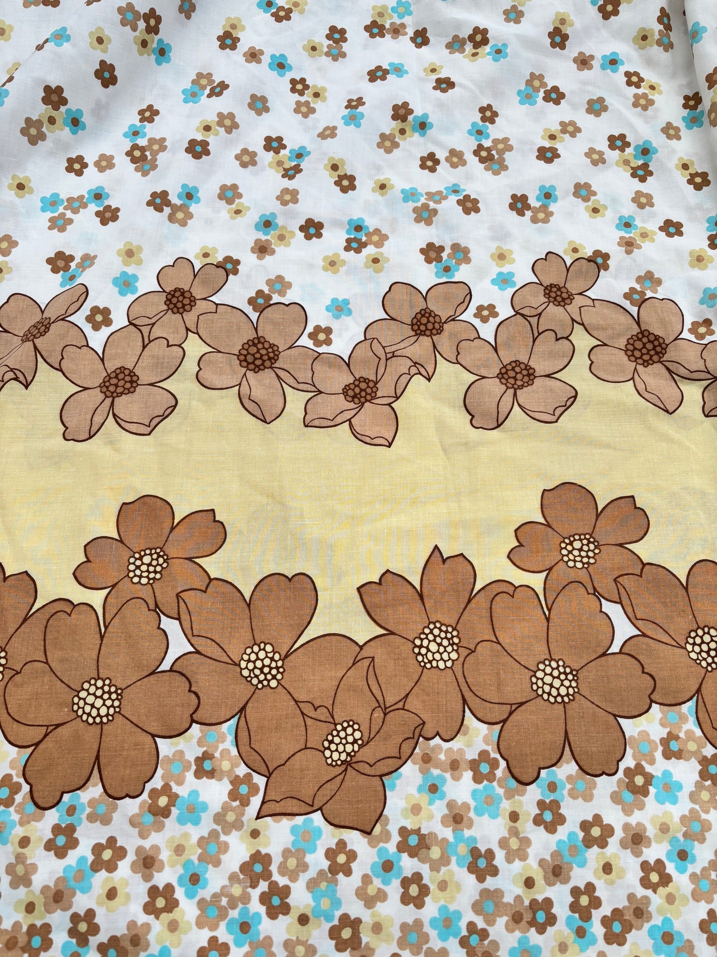 Beige retro Dorma (no tiers)