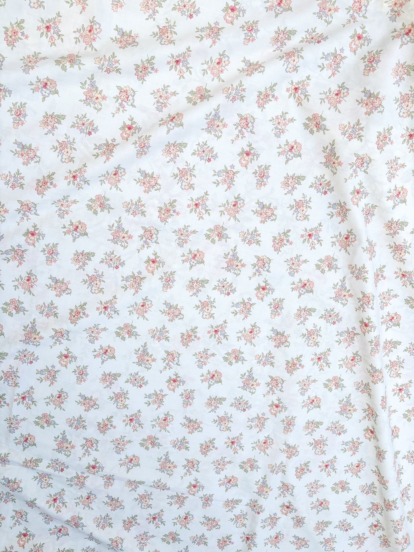 Peach ditsy floral
