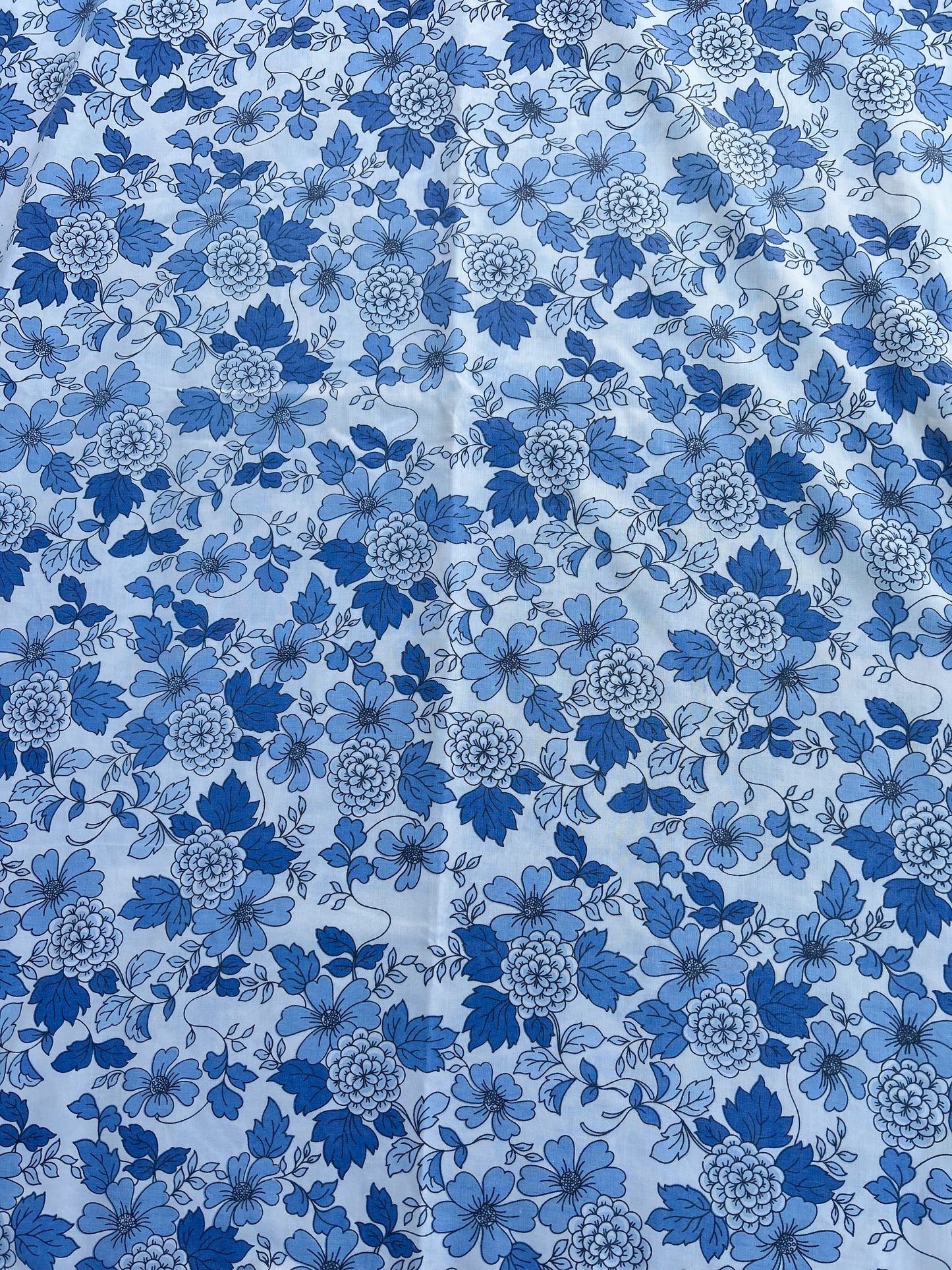 Blue retro floral