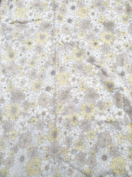 Beige and lemon retro