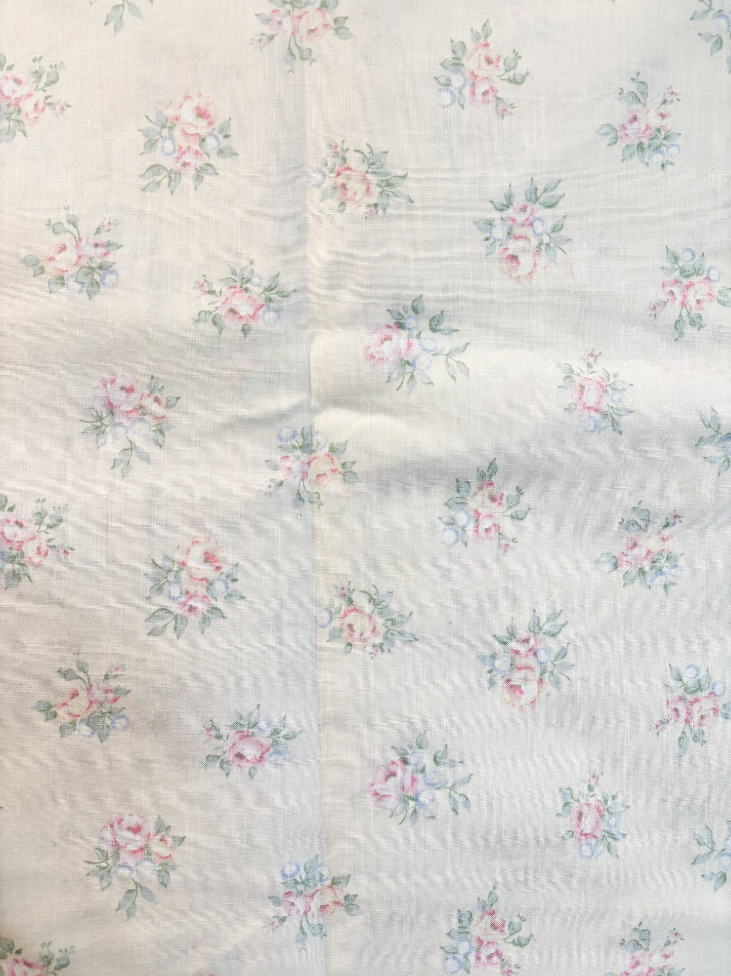 Pastel ditsy floral