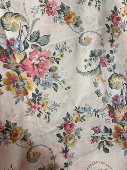 Pastel floral (up to 2-3 years only)
